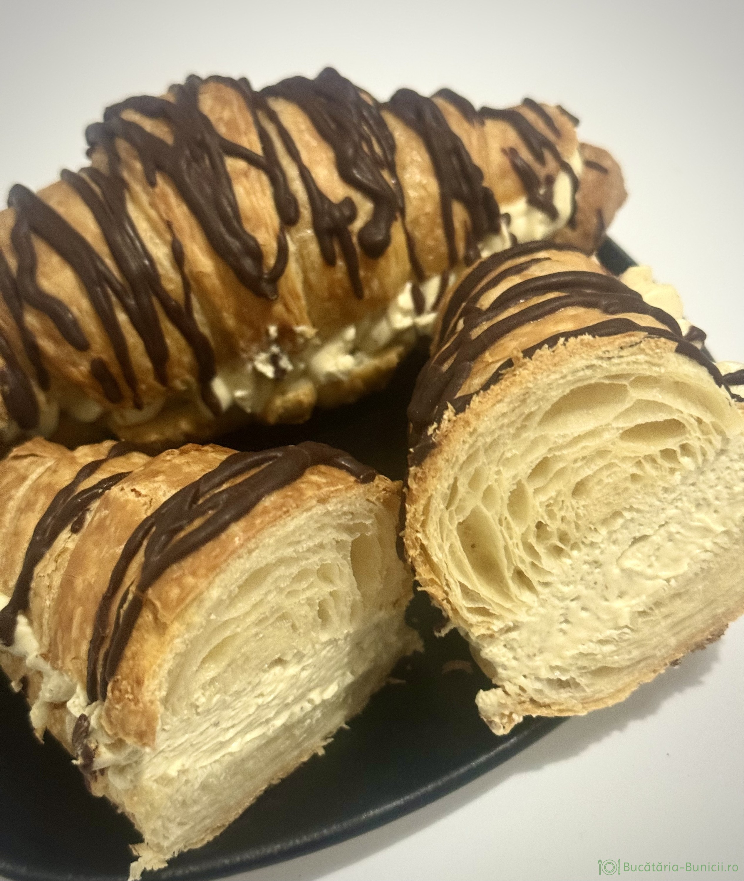 Croissante simple sau umplute