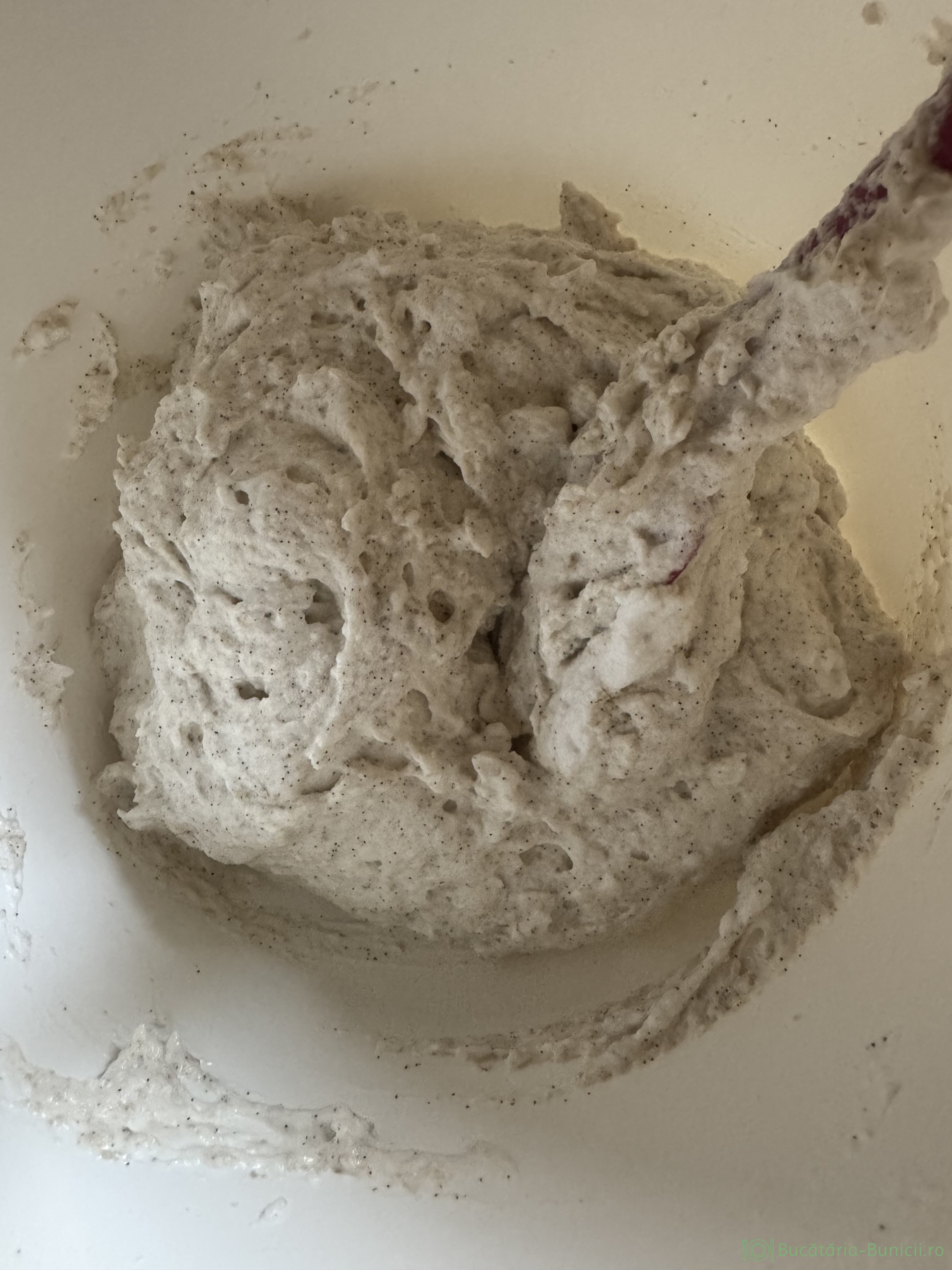 Fursecuri cu albușuri și vanilie