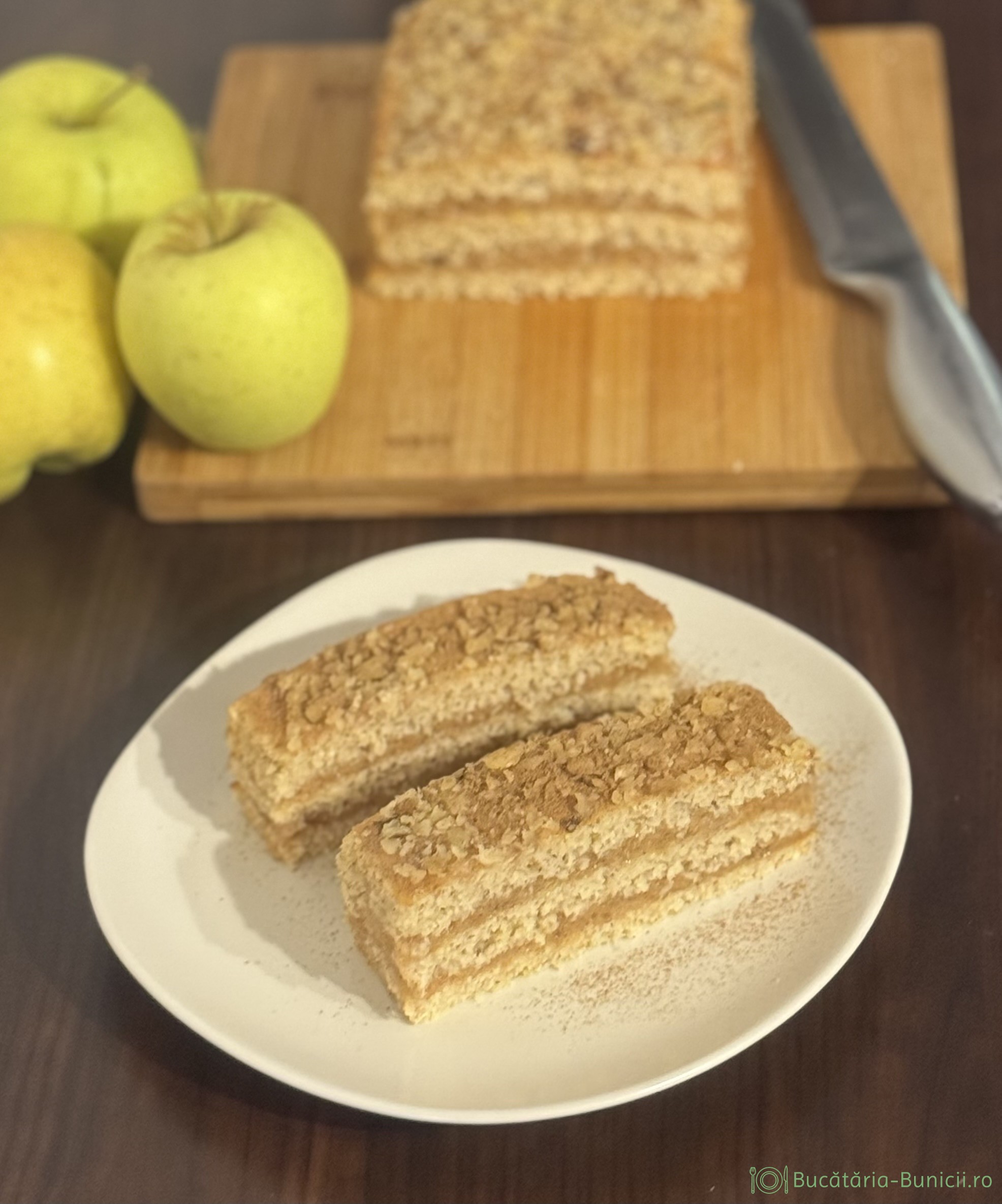 Prăjitură dietetică cu mere