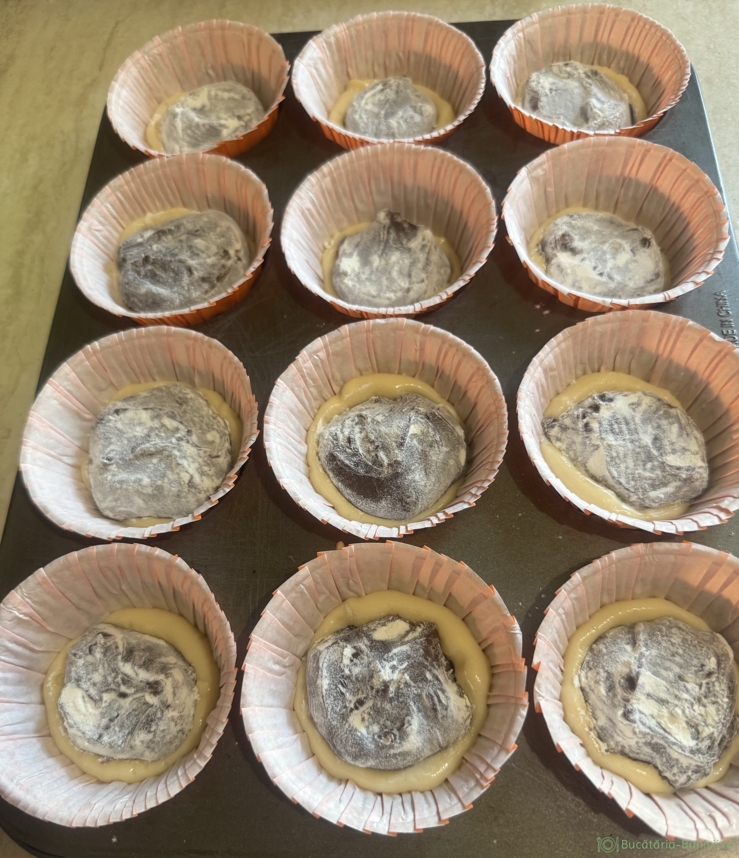 Muffins cu nutella și vișine