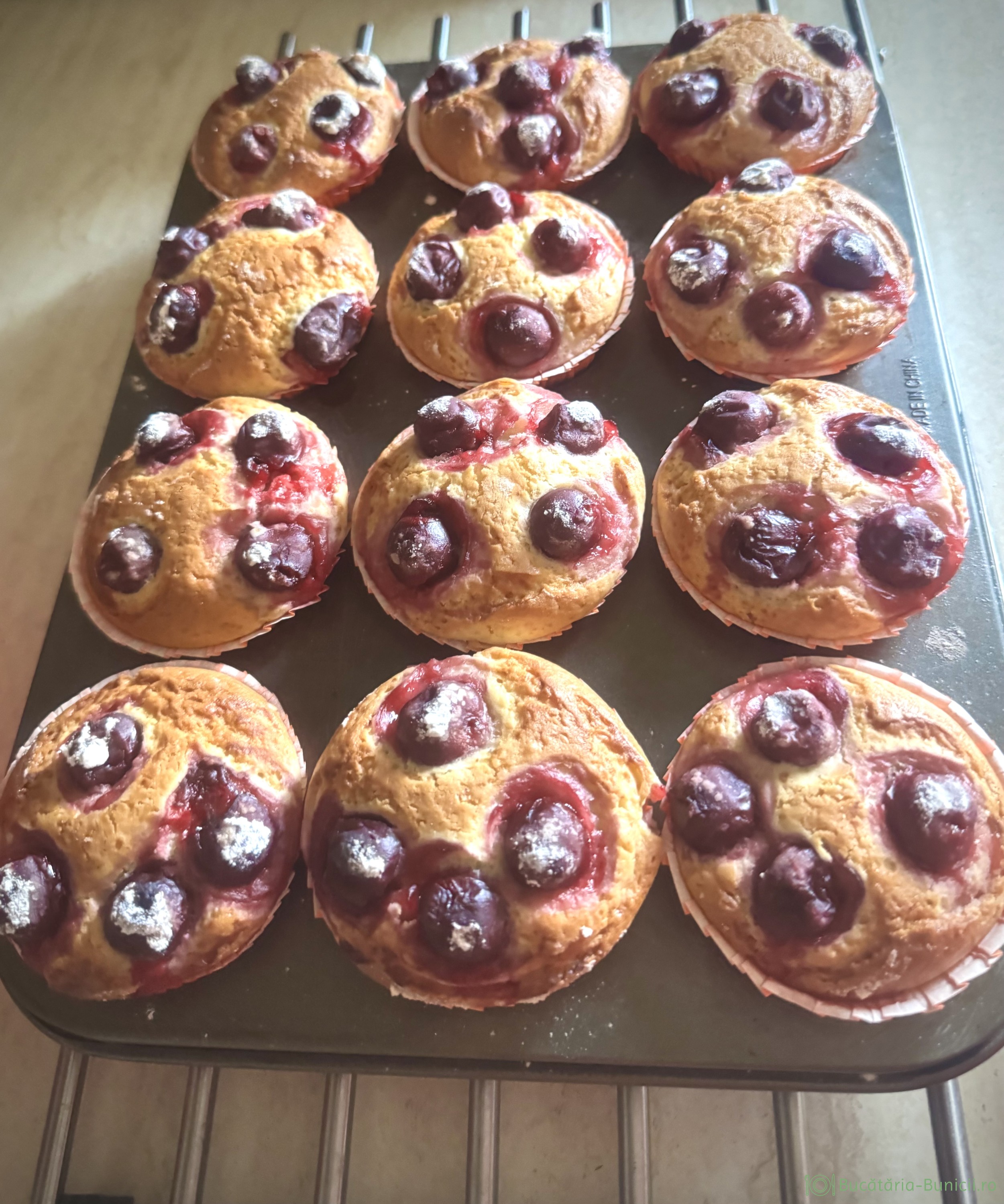 Muffins cu nutella și vișine