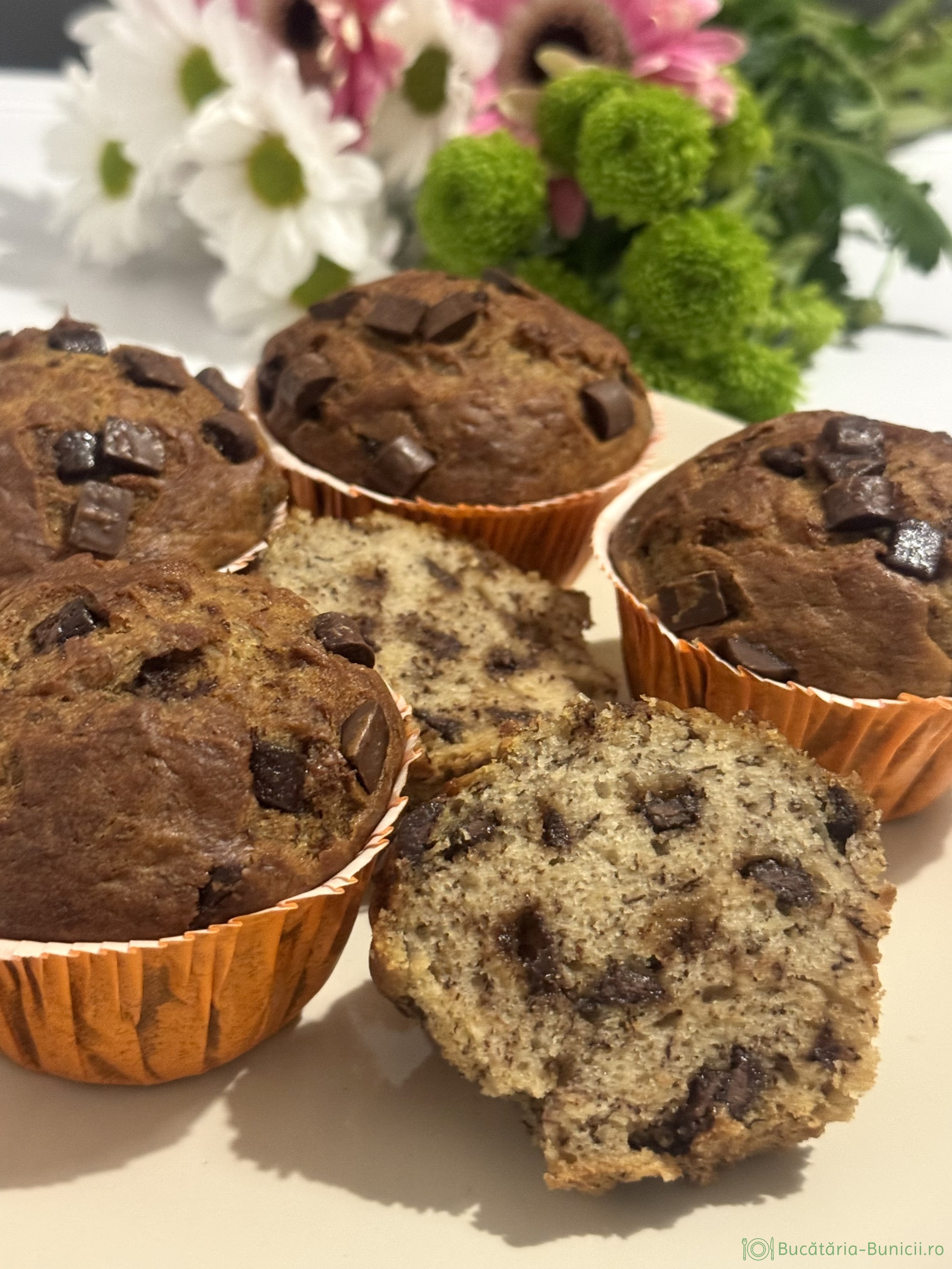 Muffins cu banane și ciocolată