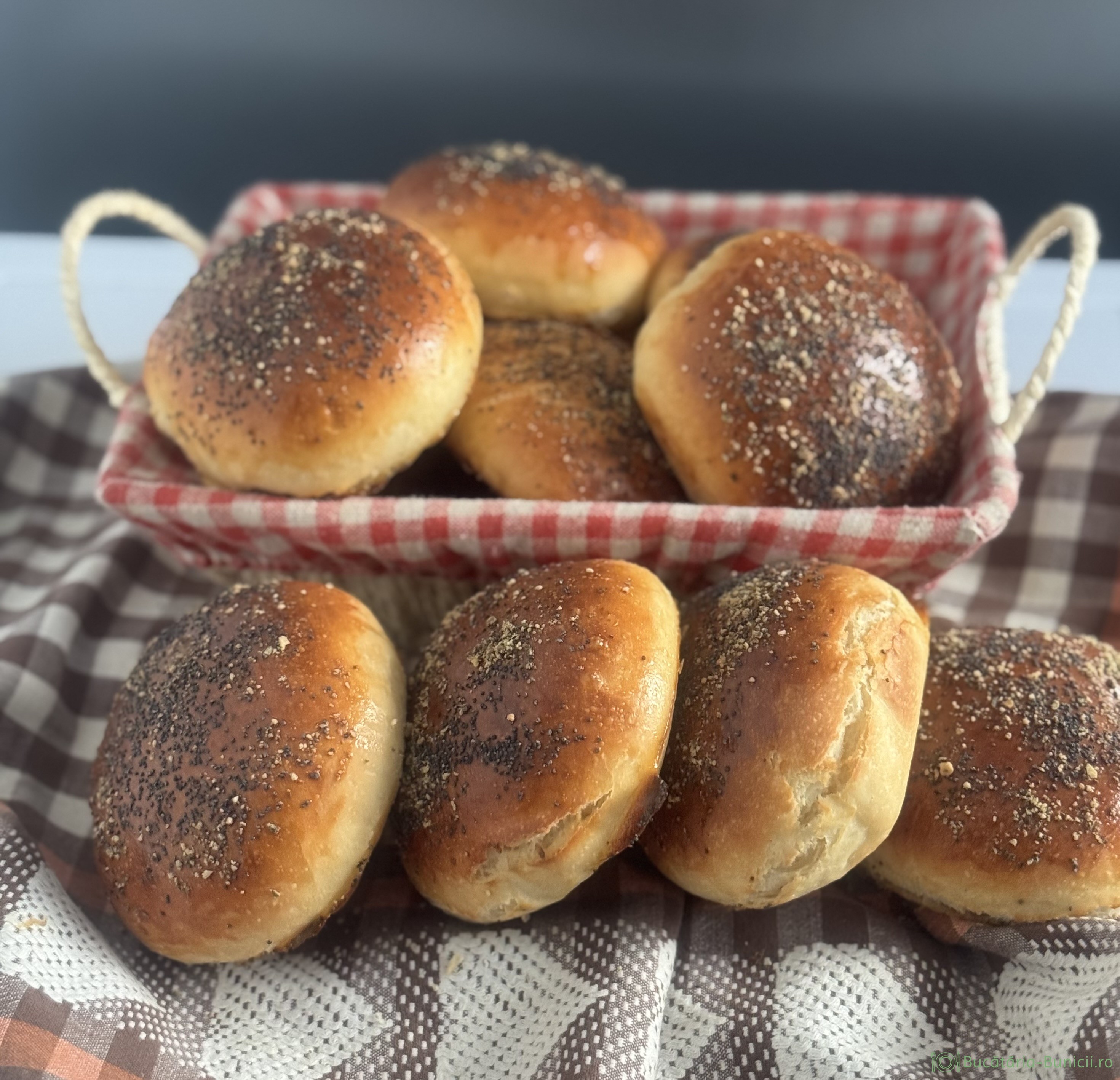 Chifle de casă pentru burgeri