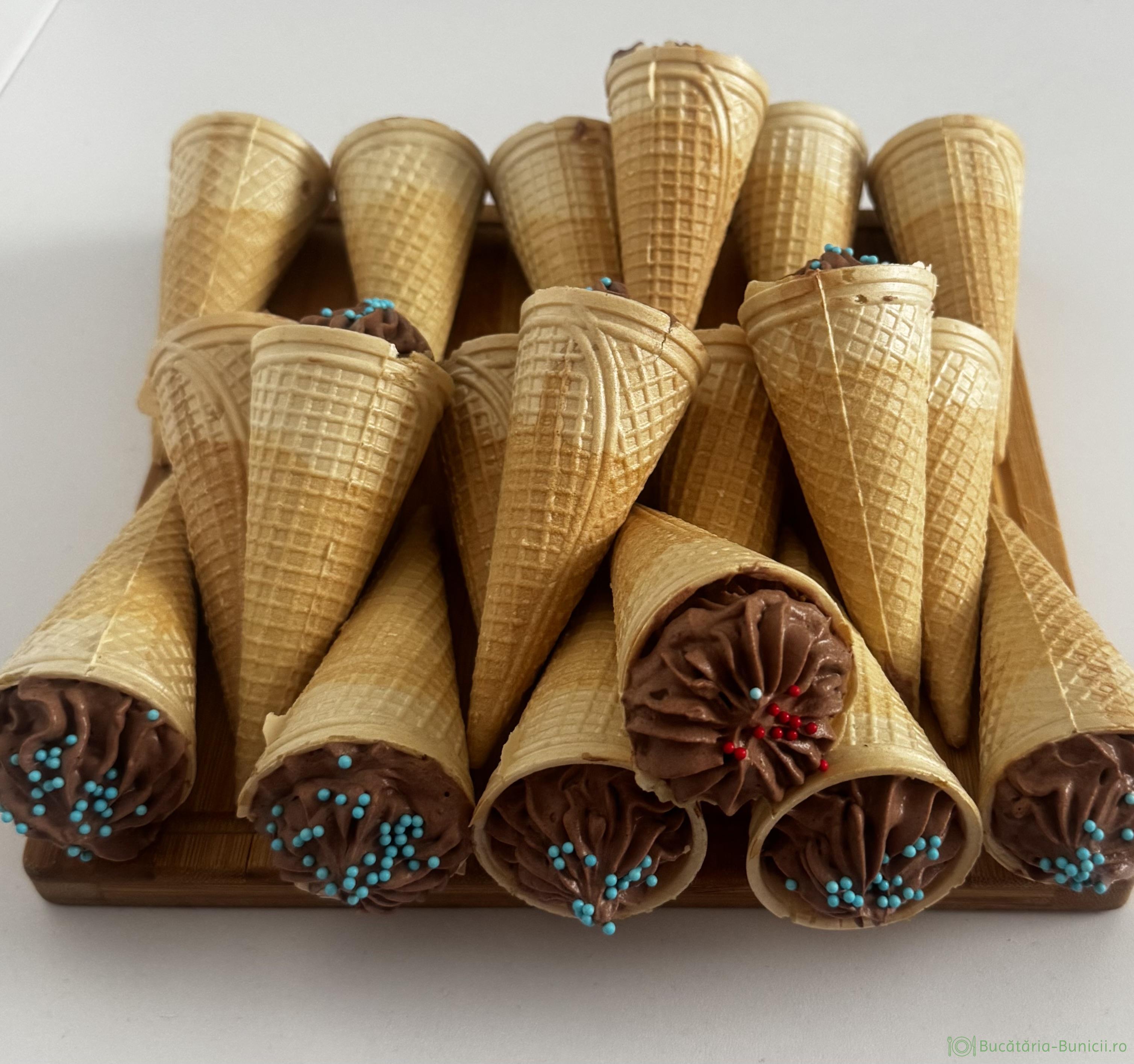 Înghețată cu cacao și ciocolata