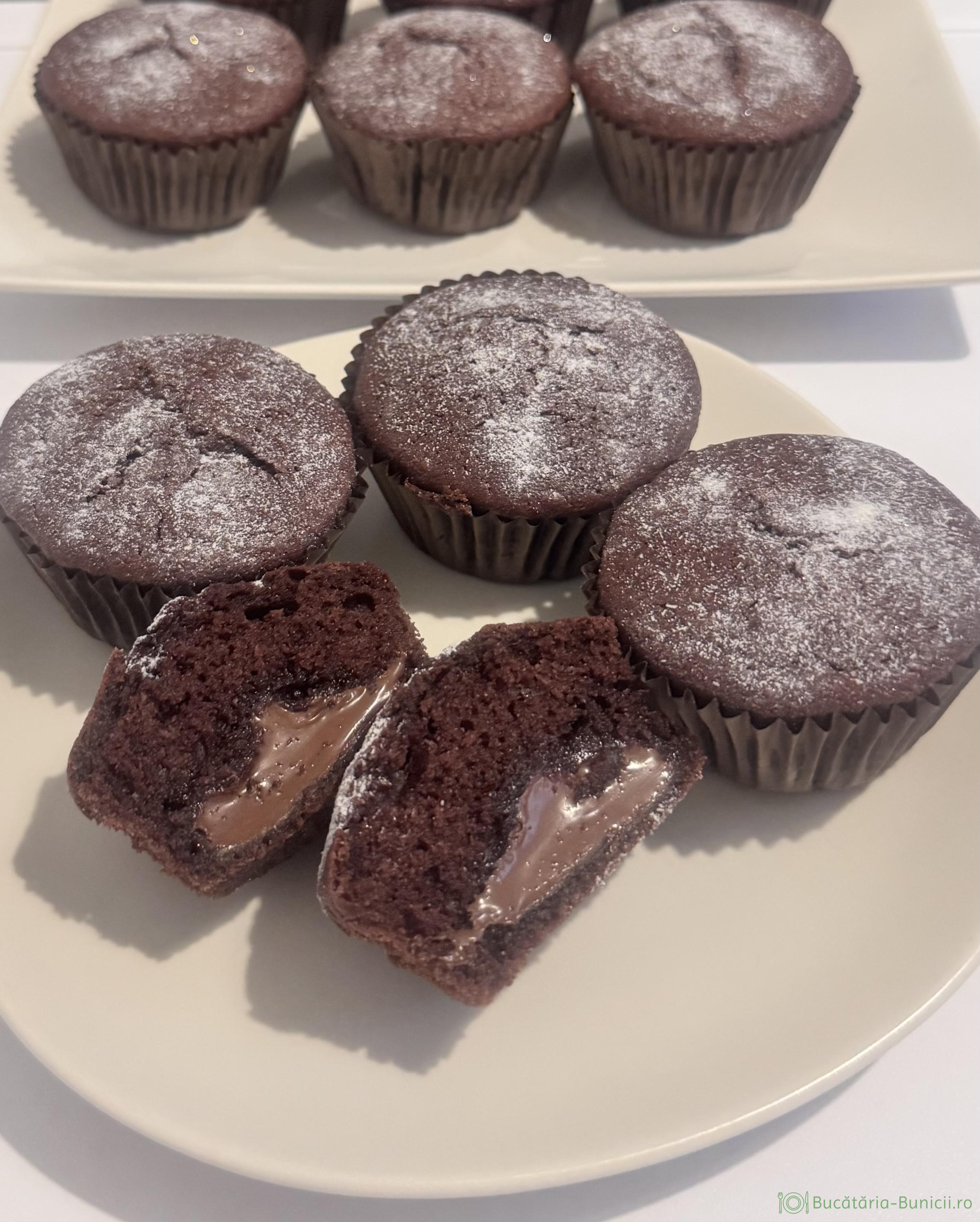Muffins cu cacao și nutella