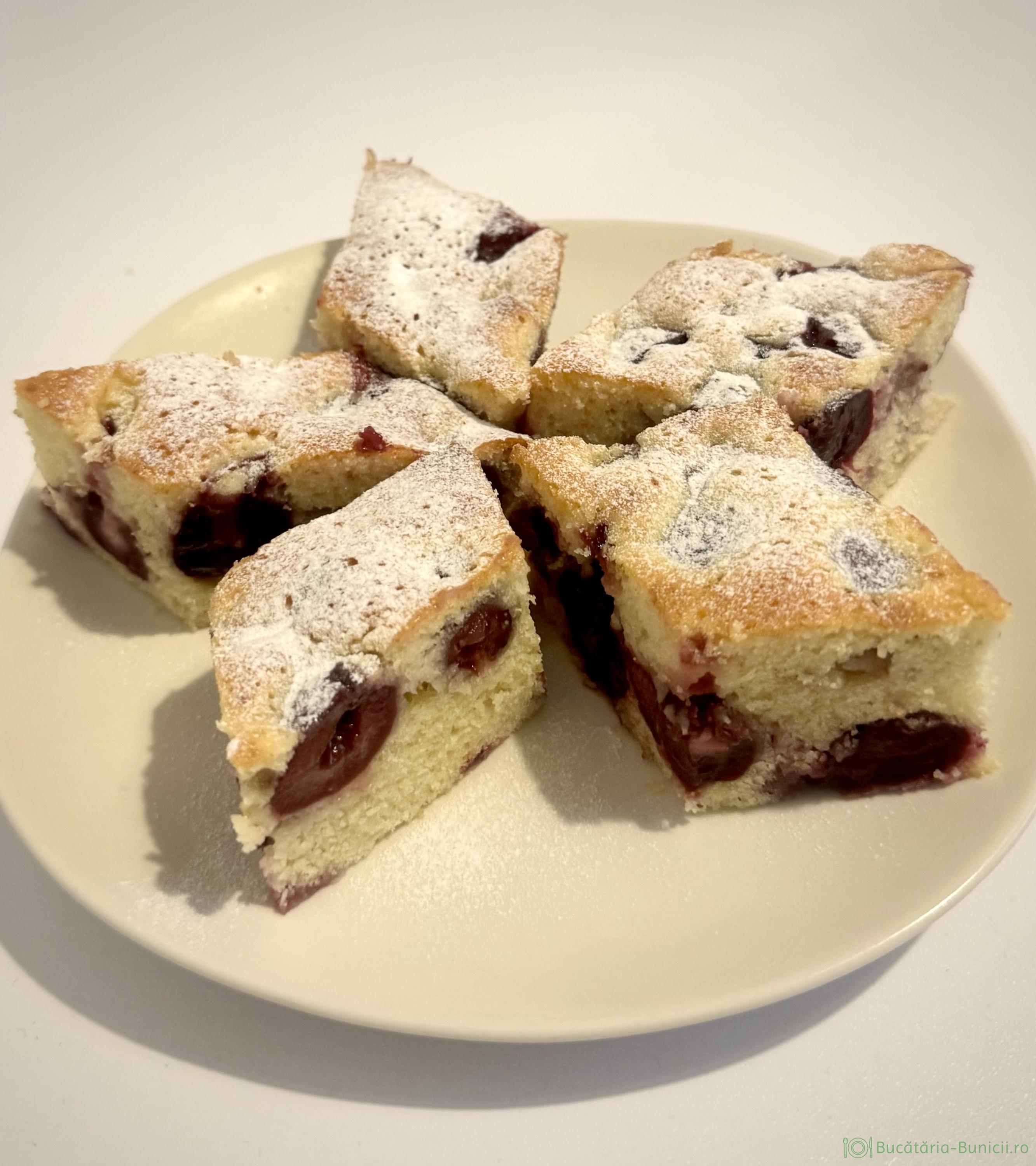 Prăjitură simplă cu cirese